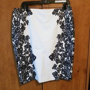 Lace print skirt